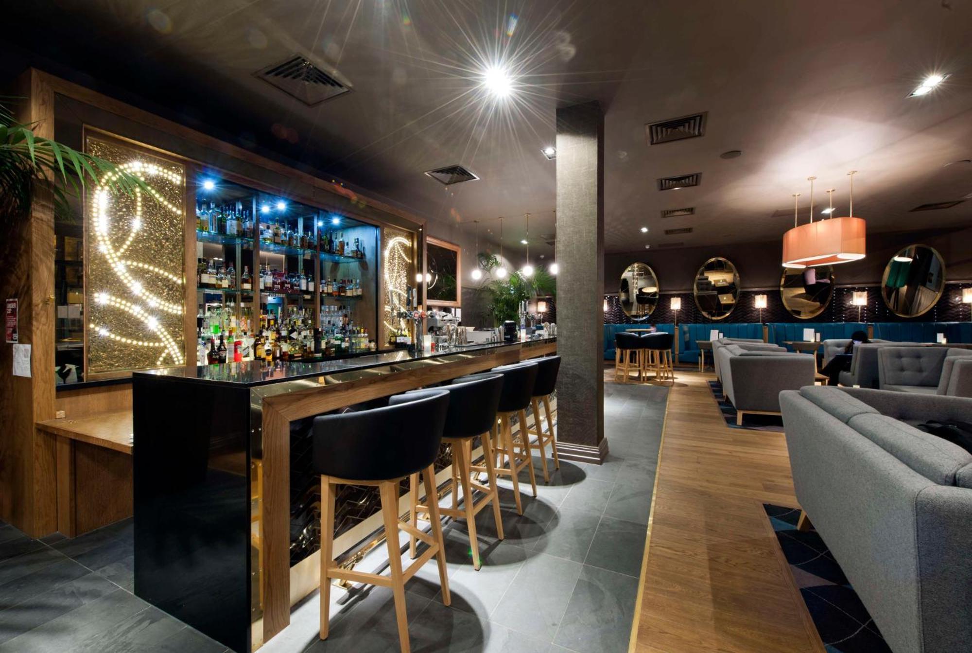 Doubletree By Hilton Edinburgh City Centre Экстерьер фото