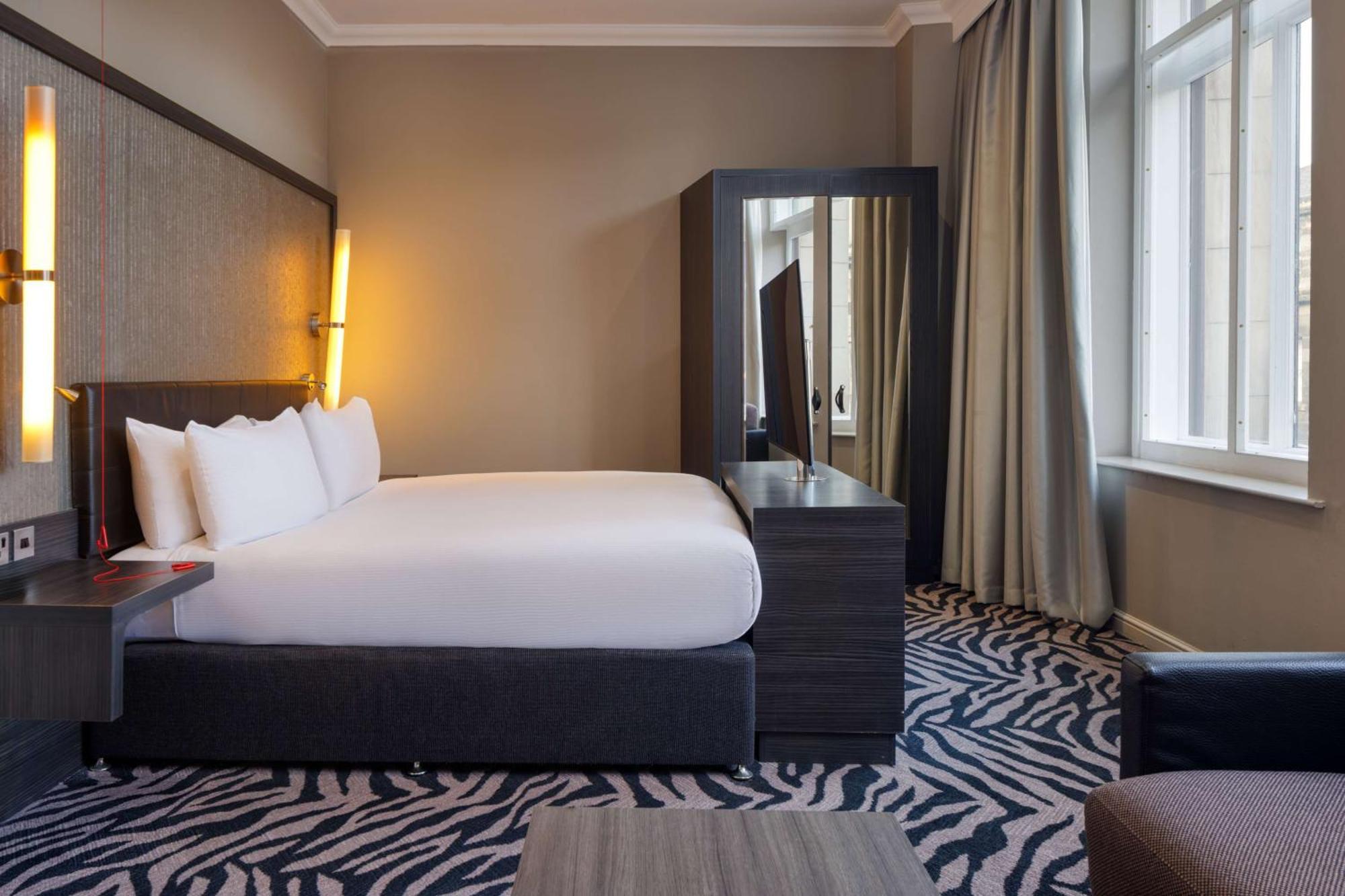 Doubletree By Hilton Edinburgh City Centre Экстерьер фото